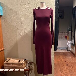 White House Black Market Elegant Port Burgundy Long Sleeve Forme Dress sz S